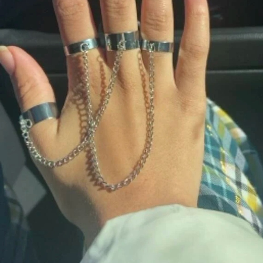 ๐ Awesome Rounded Mitten Chain Linked 4 Finger Adjustable Rings ๐